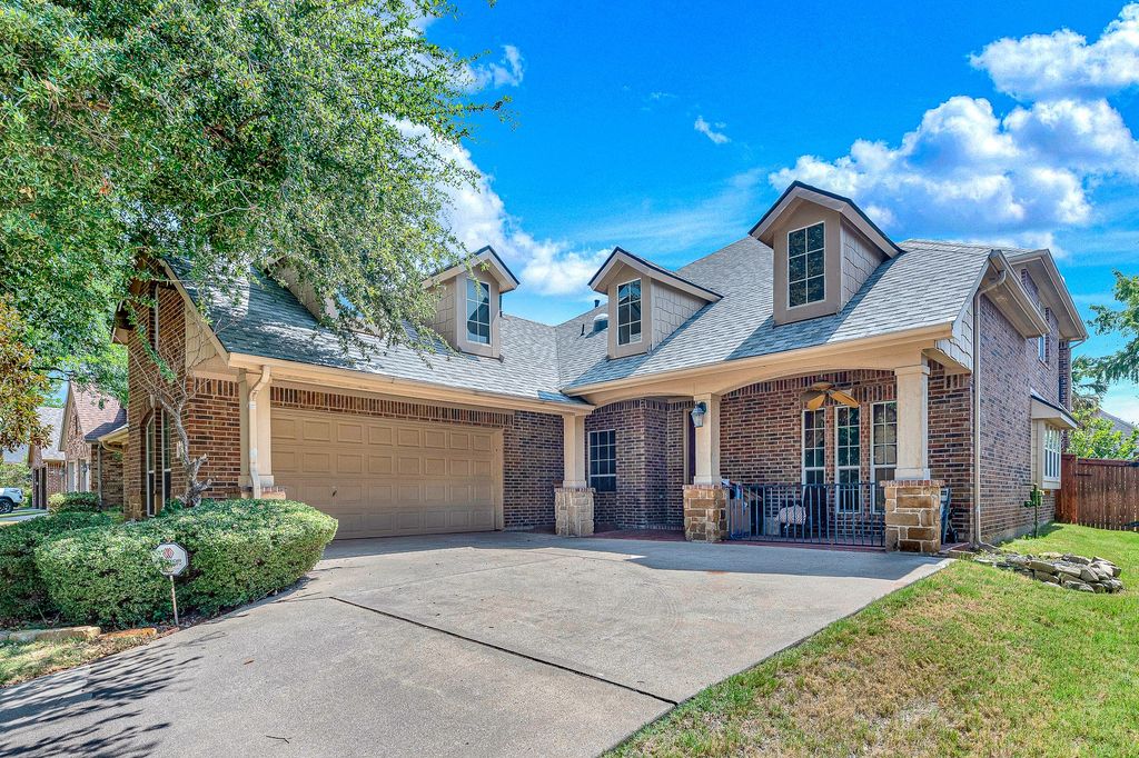 8120 Holliday Road, Lantana, TX 76226