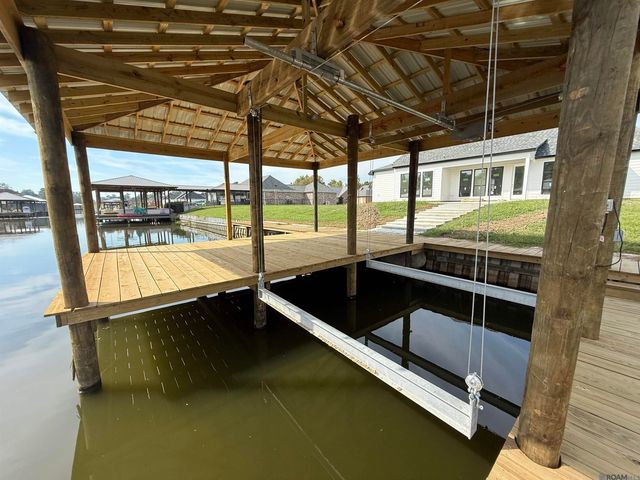 7812 Cutt Pointe Dr, Ventress, LA 70783