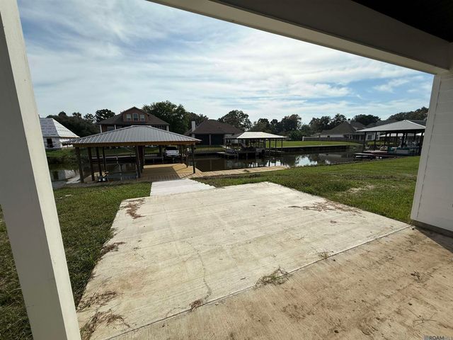 7812 Cutt Pointe Dr, Ventress, LA 70783