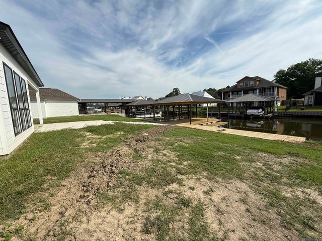 7812 Cutt Pointe Dr, Ventress, LA 70783