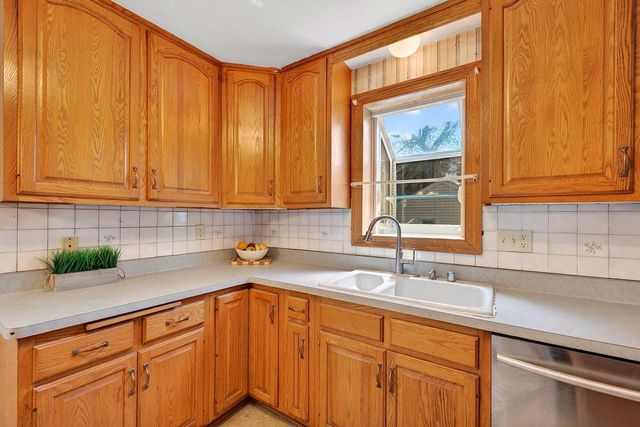 2421 Mohr AVENUE, Racine, WI 53405