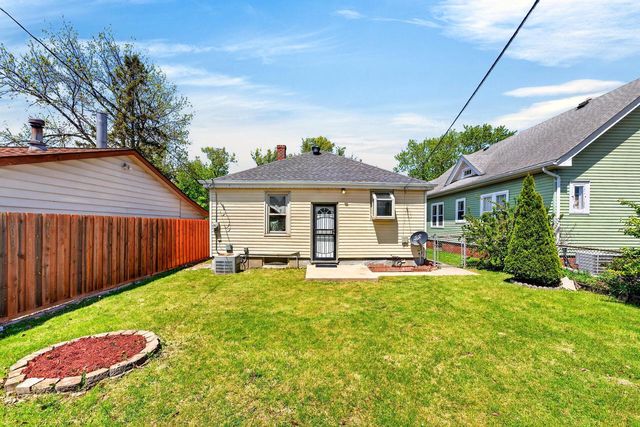 2421 Mohr AVENUE, Racine, WI 53405