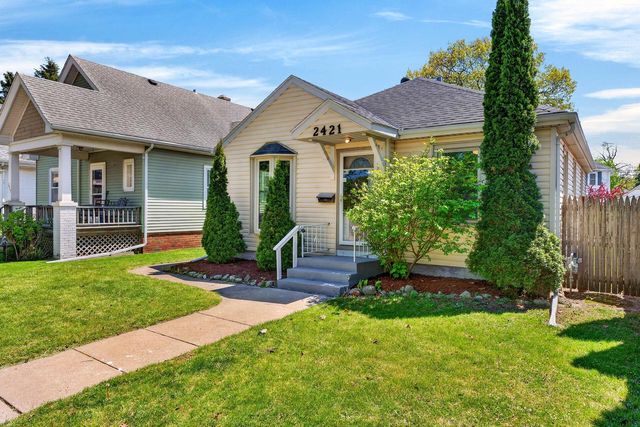 2421 Mohr AVENUE, Racine, WI 53405