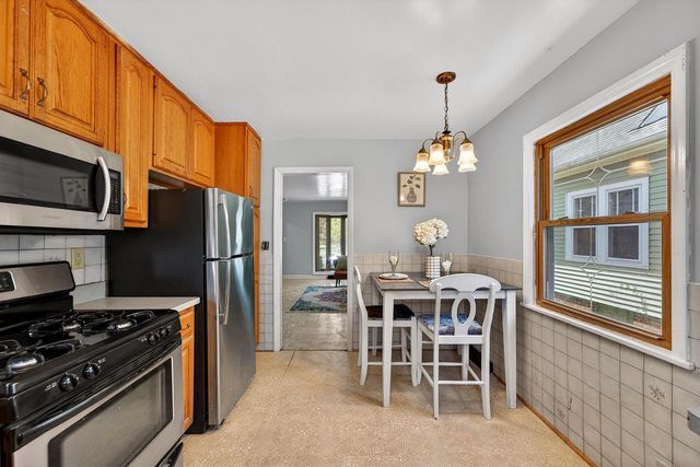 2421 Mohr AVENUE, Racine, WI 53405