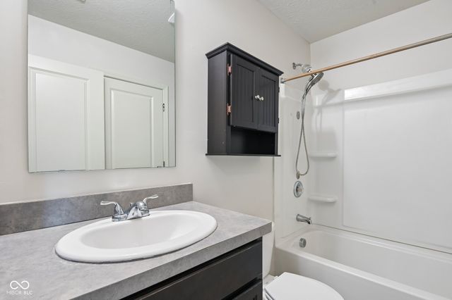 12035 Zircon Lane 600, Fishers, IN 46038
