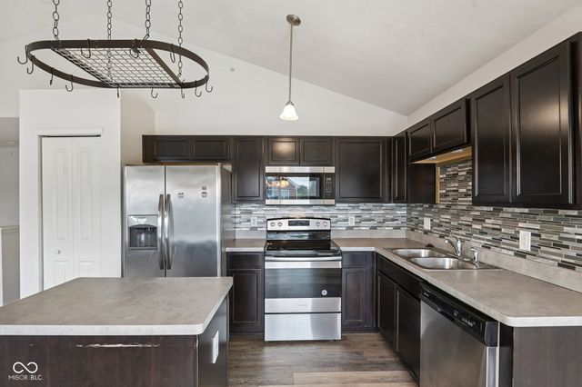 12035 Zircon Lane 600, Fishers, IN 46038