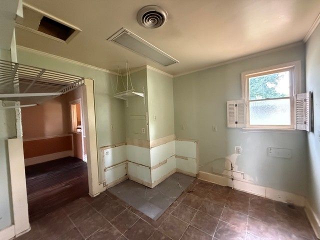 401 Cumberland St, E, Cowan, TN 37318