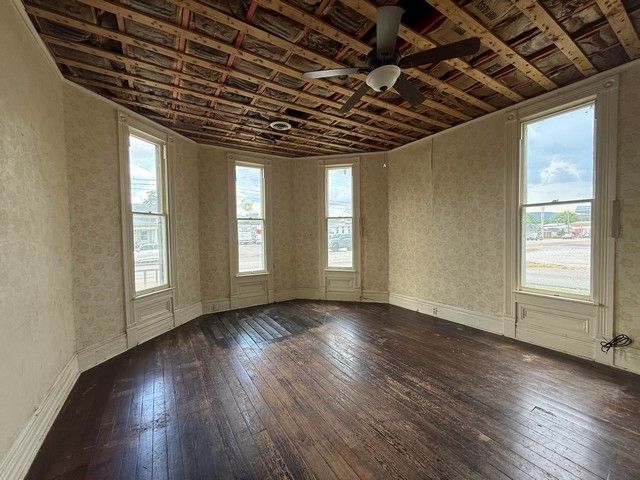 401 Cumberland St, E, Cowan, TN 37318