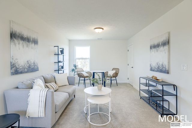 8205 S 196 Street, Gretna, NE 68028