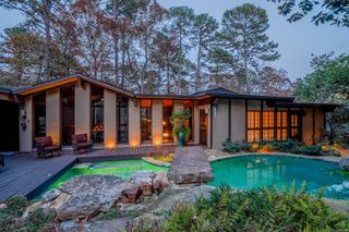 21 River Valley Road, Little Rock, AR 72227