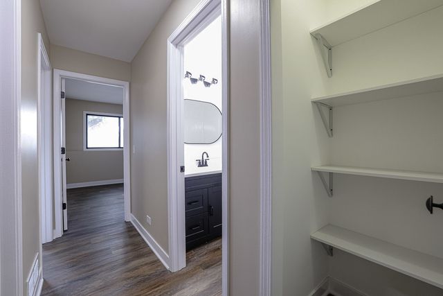 2366 South Street D, Elgin, IL 60123