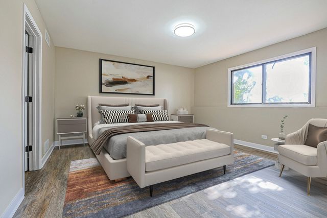 2366 South Street D, Elgin, IL 60123