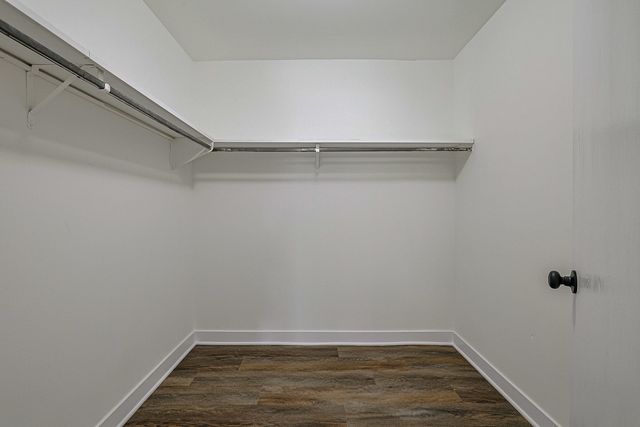 2366 South Street D, Elgin, IL 60123