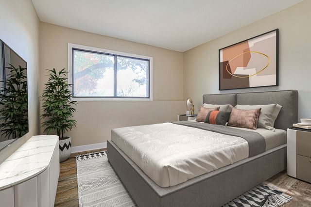 2366 South Street D, Elgin, IL 60123