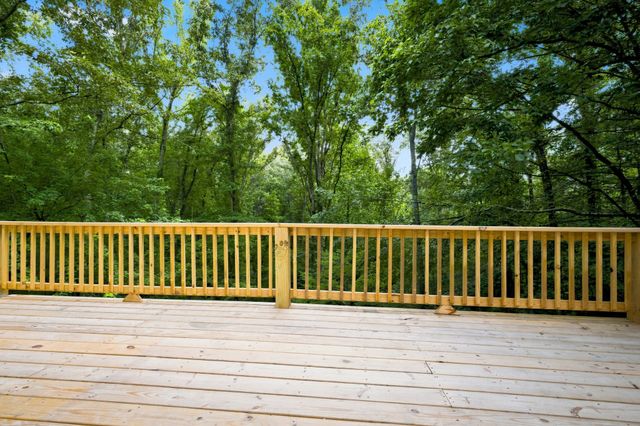 357 Twin Oaks Dr, Kingston Springs, TN 37082
