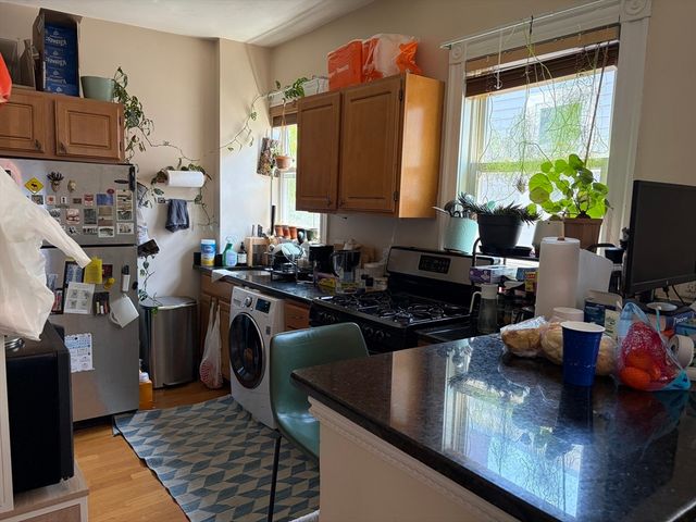 315 Elm St 3, Cambridge, MA 02139