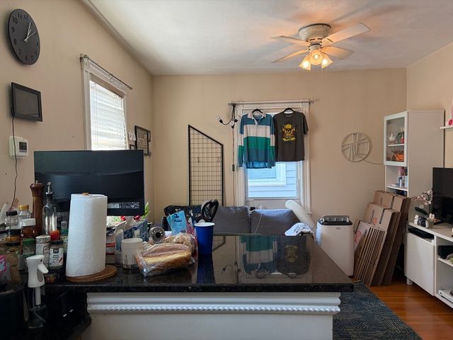 315 Elm St 3, Cambridge, MA 02139
