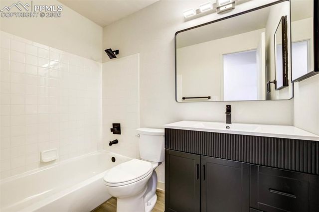 10150 Virginia Avenue 19-208, Denver, CO 80247