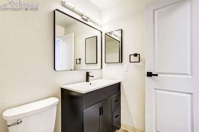 10150 Virginia Avenue 19-208, Denver, CO 80247