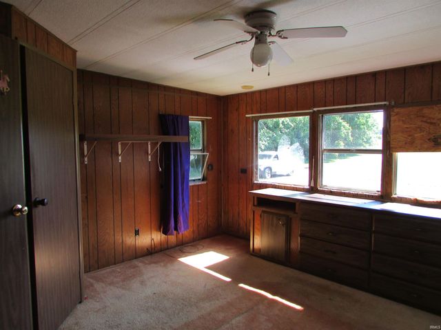 5897 S 775 E Street, Pierceton, IN 46562