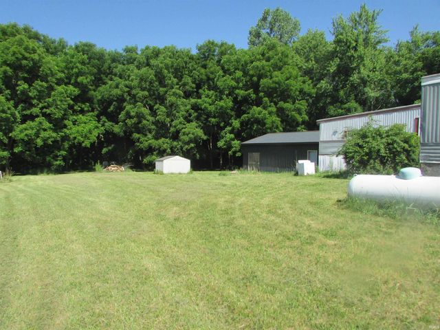 5897 S 775 E Street, Pierceton, IN 46562