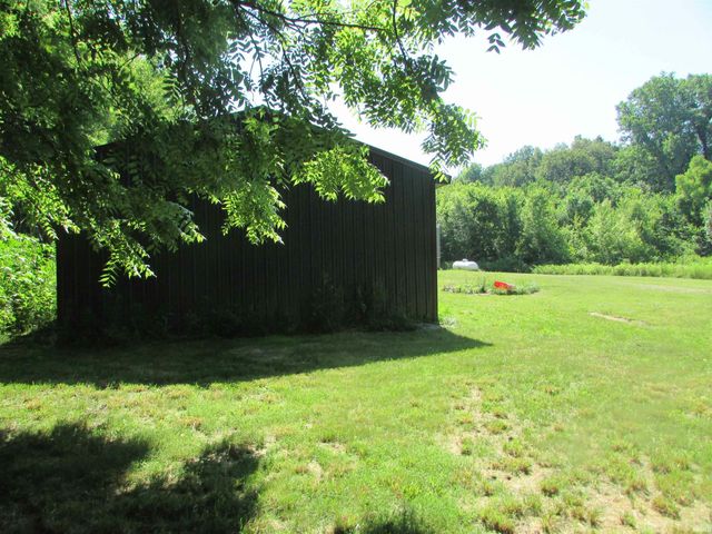 5897 S 775 E Street, Pierceton, IN 46562