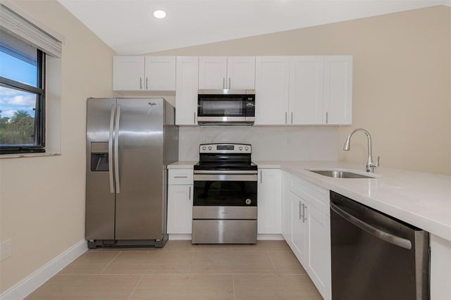 9951 Nob Hill Place 9951, Sunrise, FL 33351