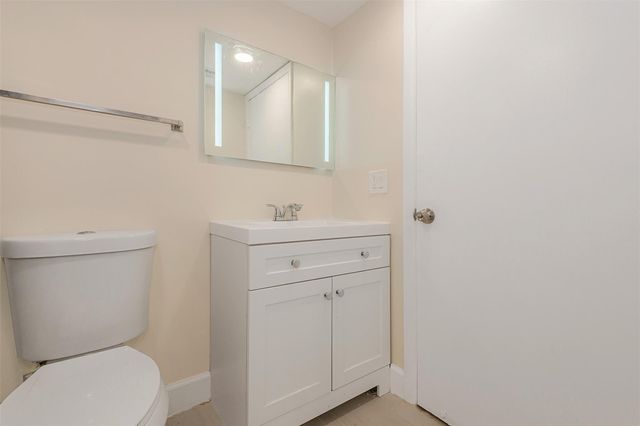 9951 Nob Hill Place 9951, Sunrise, FL 33351