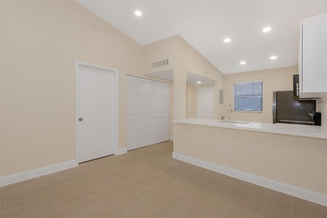 9951 Nob Hill Place 9951, Sunrise, FL 33351