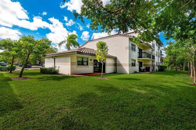 9951 Nob Hill Place 9951, Sunrise, FL 33351