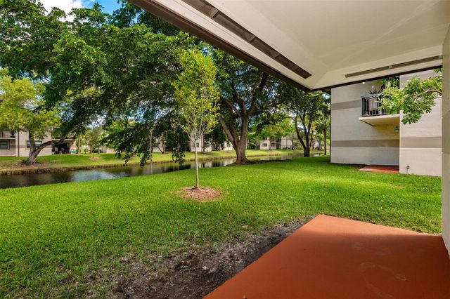 9951 Nob Hill Place 9951, Sunrise, FL 33351