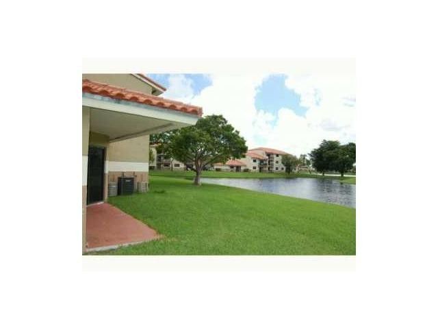 9951 Nob Hill Place 9951, Sunrise, FL 33351