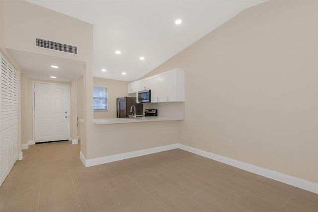 9951 Nob Hill Place 9951, Sunrise, FL 33351