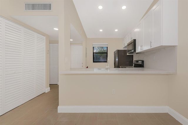 9951 Nob Hill Place 9951, Sunrise, FL 33351