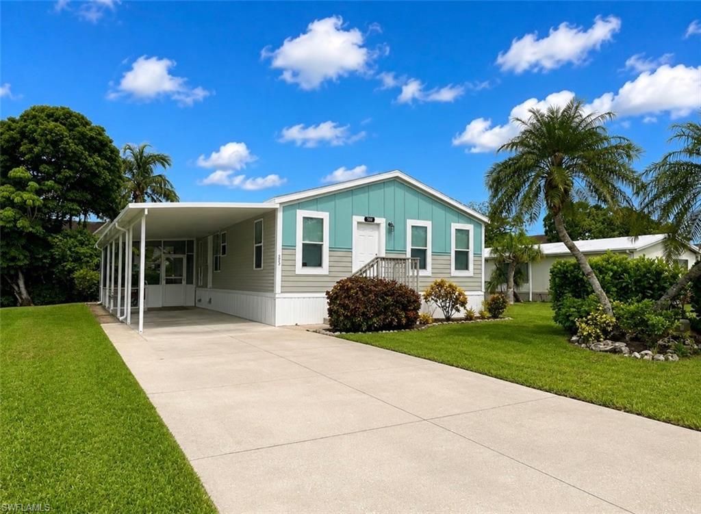 585 Cape Florida LN, NAPLES, FL 34104 — photo 2