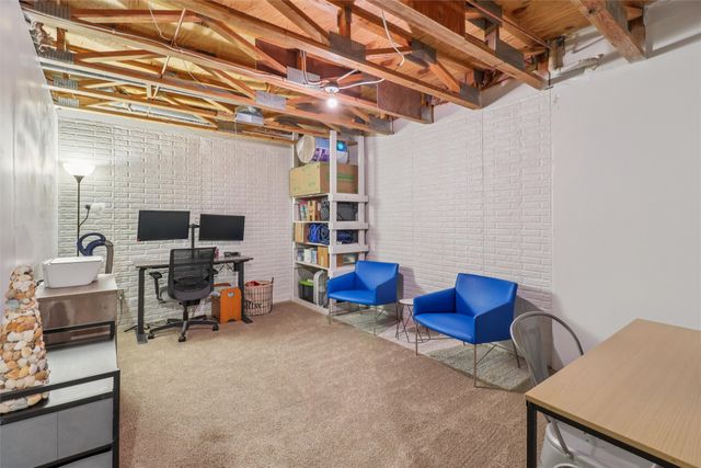 926 E 15th Street N, Newton, IA 50208