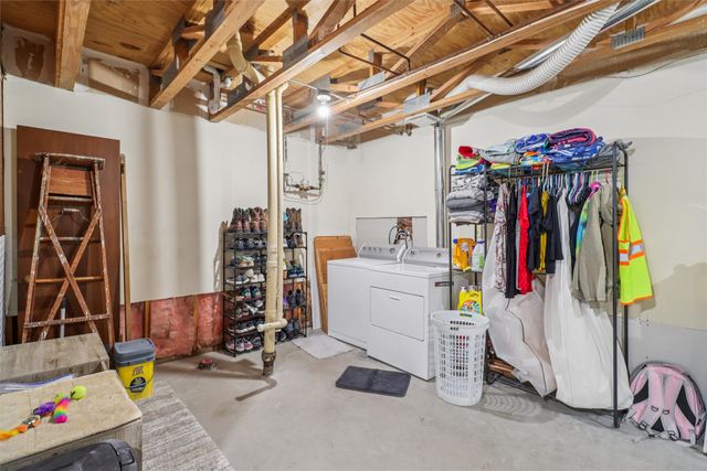 926 E 15th Street N, Newton, IA 50208