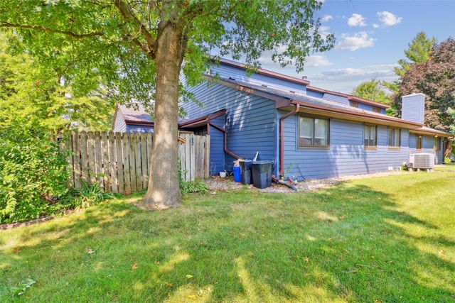 926 E 15th Street N, Newton, IA 50208