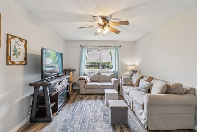 926 E 15th Street N, Newton, IA 50208