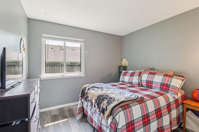 926 E 15th Street N, Newton, IA 50208