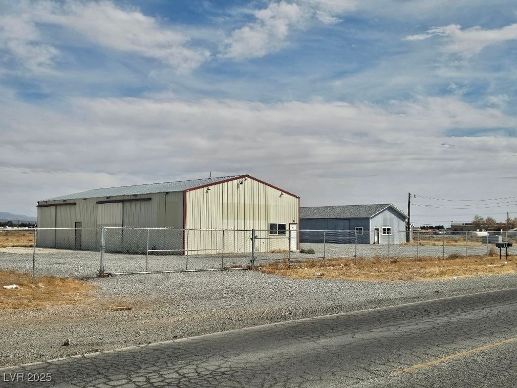 867 South Linda Street, Pahrump, NV 89048
