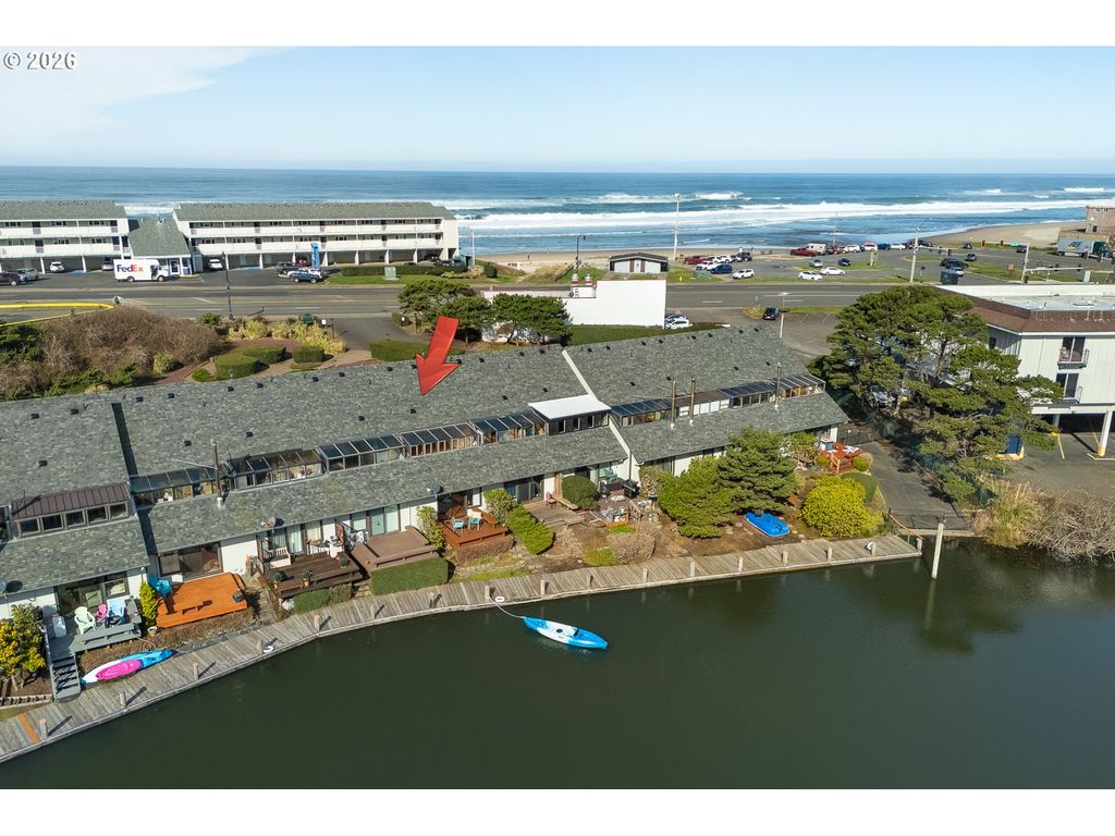 180 Se HIGHWAY 101 7, Lincoln City, OR 97367