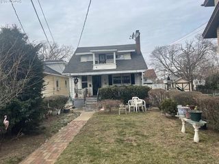 13-77 Eggert Place, Far Rockaway, NY 11691