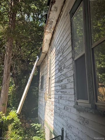 9377 Otsego Street, Detroit, MI 48204