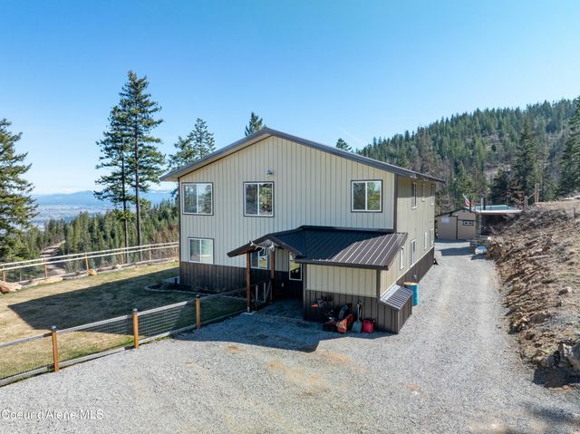 12251 W Blessing Hill RD, Post Falls, ID 83854