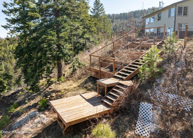 12251 W Blessing Hill RD, Post Falls, ID 83854