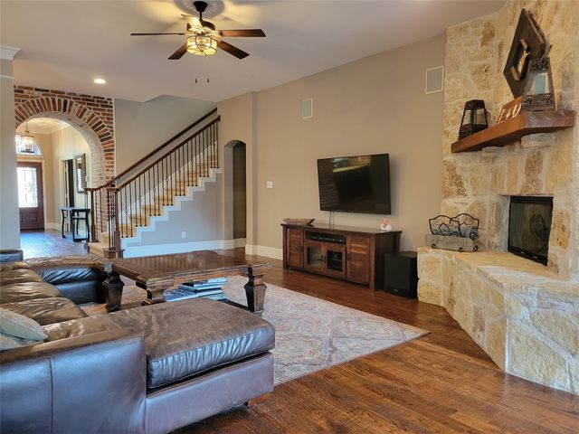 5203 Cree Drive, Frisco, TX 75034