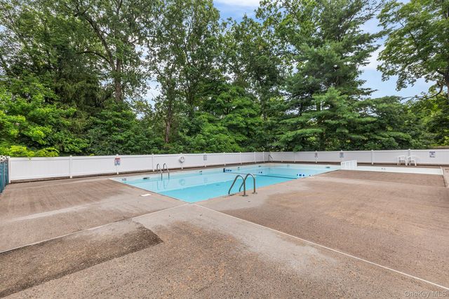 5 Wildwood Drive 16D, Wappingers Falls, NY 12590