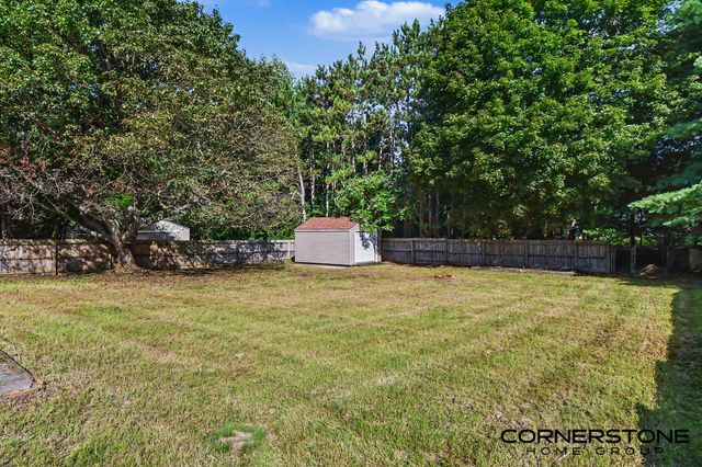 405 Hill Lake Avenue, Wayland Twp, MI 49348