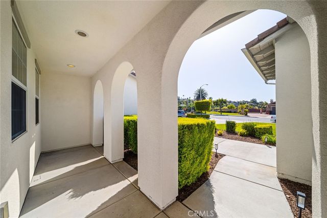 16352 Sierra Heights, Riverside, CA 92503